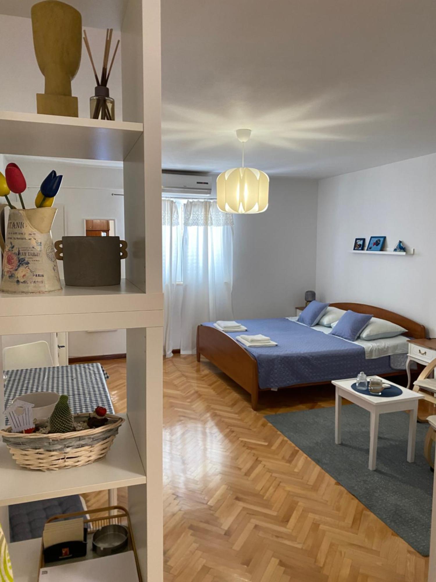 Beautiful Cozy Apartment Jug In Nice Neighbourhood. Spalato Esterno foto